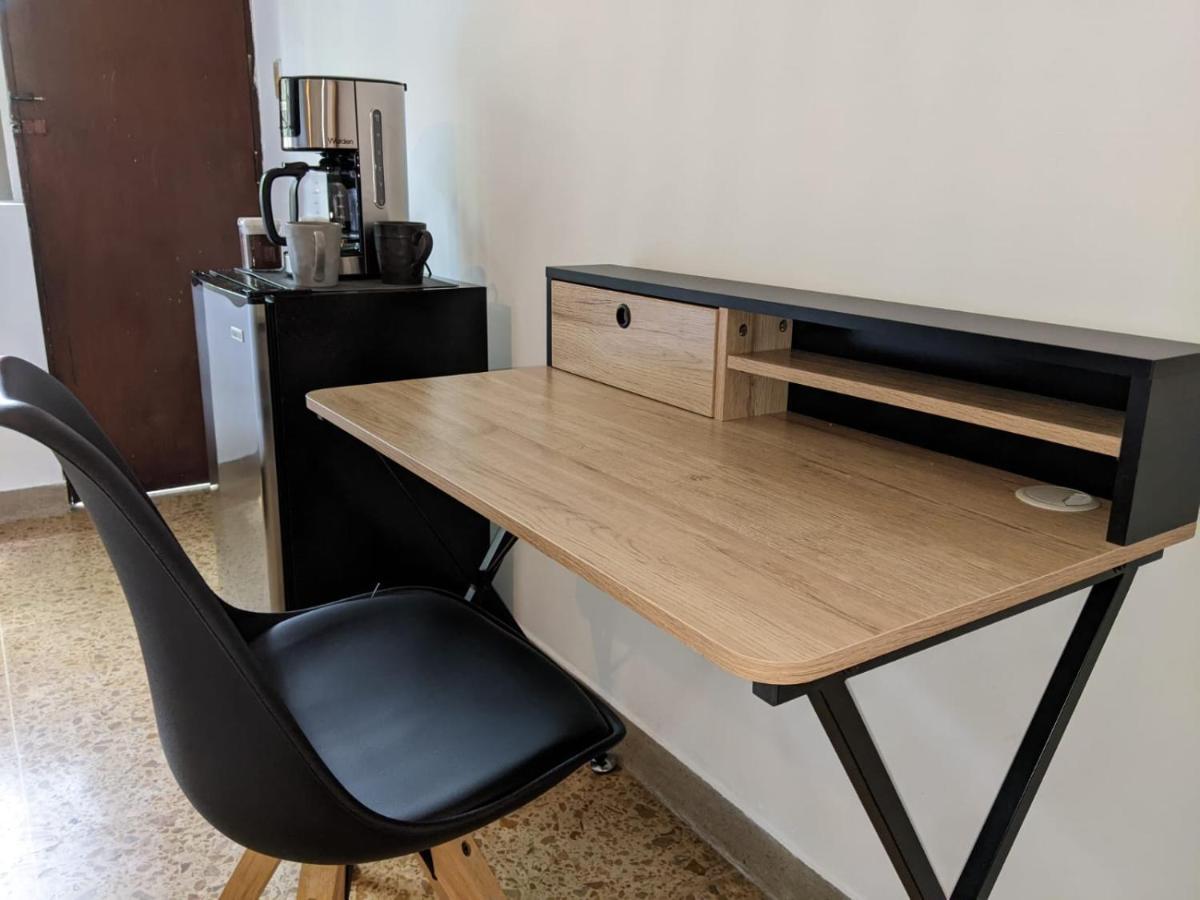 Habitacion Privada En El Poblado. Lo Mejor De Muy Cerca Homestay *