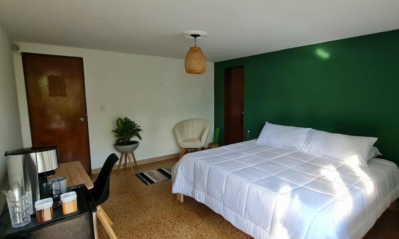Homestay Habitacion Privada En El Poblado. Lo Mejor De Muy Cerca Medellin